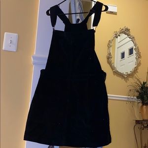 Overall dress